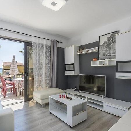 Apartment Zak Novigrad  Luaran gambar
