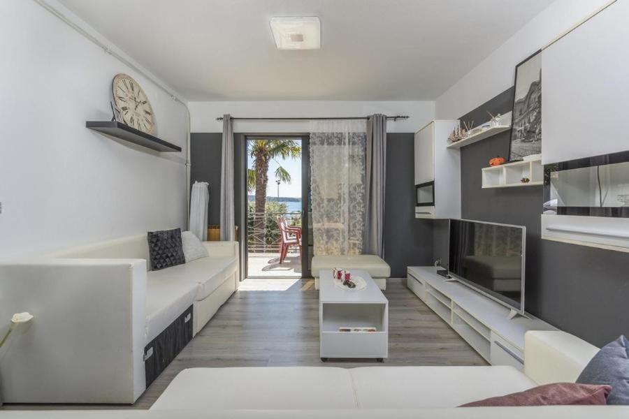 Apartment Zak Novigrad  Luaran gambar