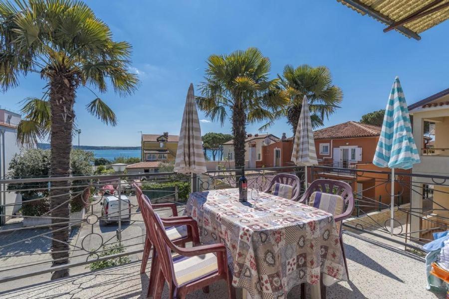 Apartment Zak Novigrad  Luaran gambar