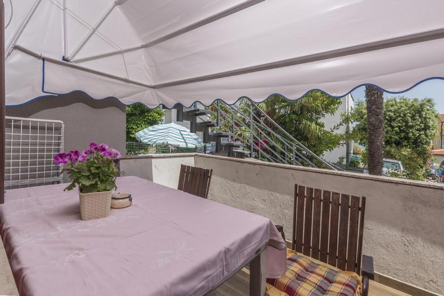 Apartment Zak Novigrad  Luaran gambar
