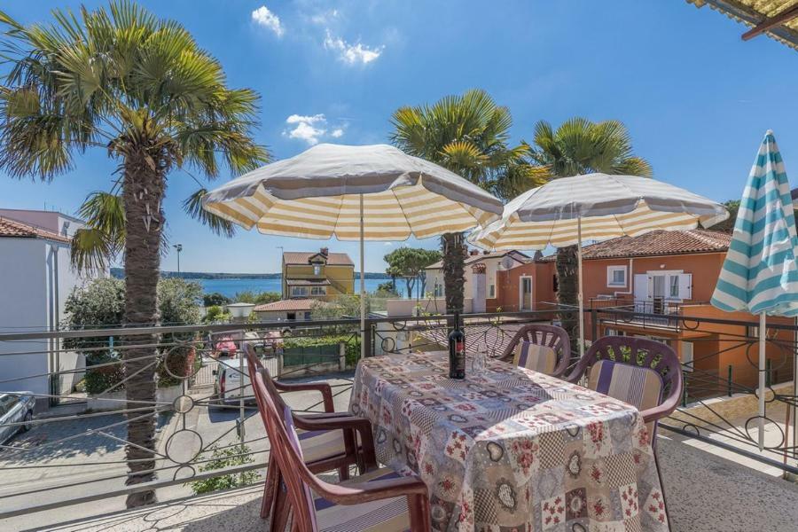 Apartment Zak Novigrad  Luaran gambar